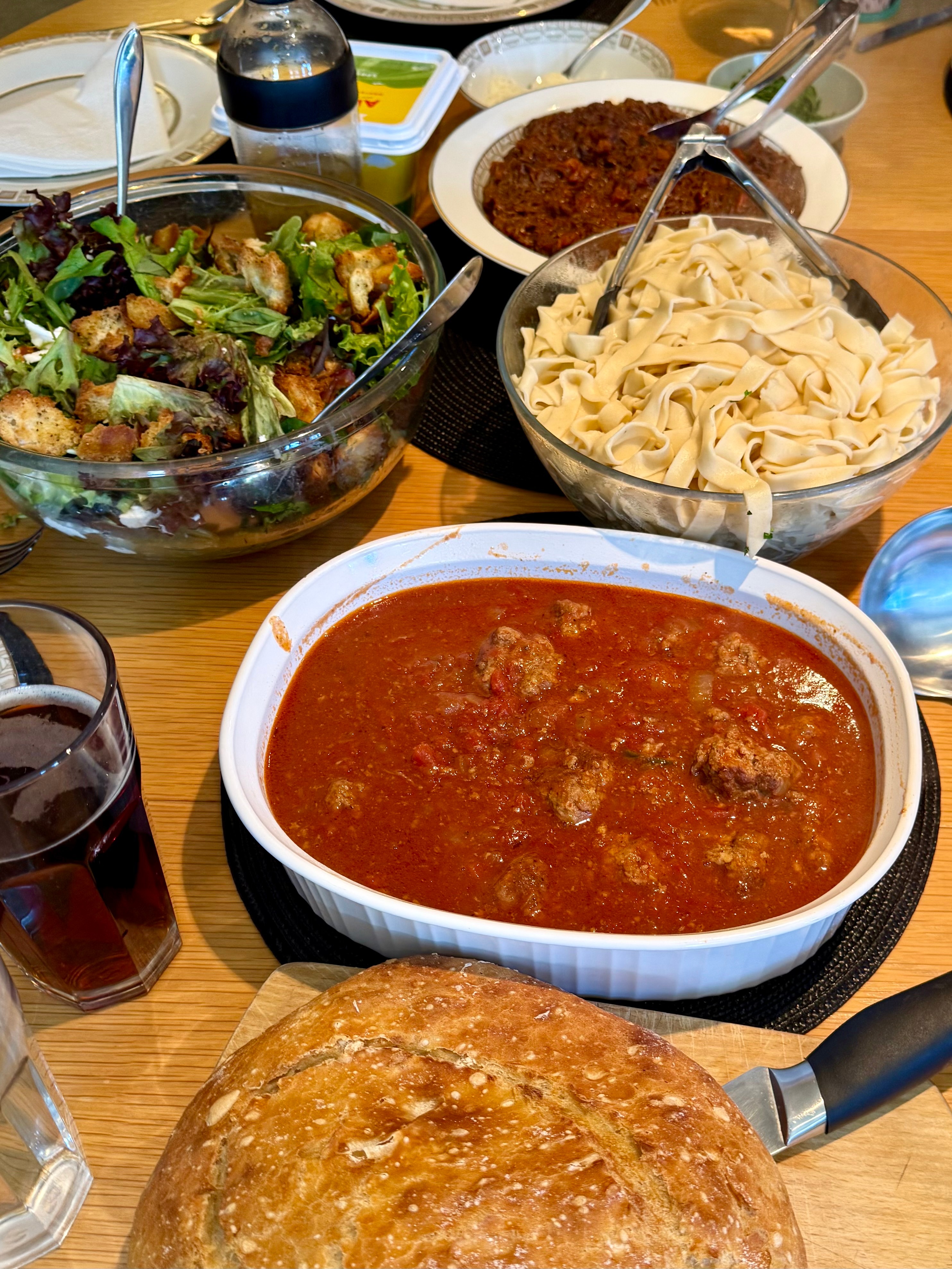 Slow Cooker Spicy Sausage Meatballs in Tomato Parmesan Sauce